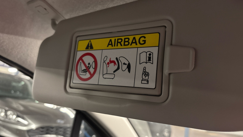 Citroen C3 1.2 PureTech 110 Plus 5dr EAT6 Petrol Hatchback